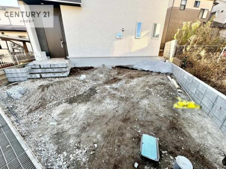 ԏ@ԃXy[X2䕪܂IZJhJ[͂AoCN⎩]ԂȂǂuꏊɍ܂B