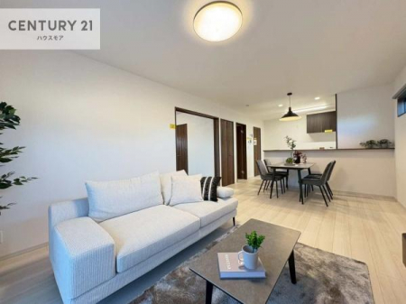 rO@SnǂrO͉ƑRƏW܂܂BƑcR̎ԂłBƑƁAw[Ԃ߂łˁB邭JIȋԂłB