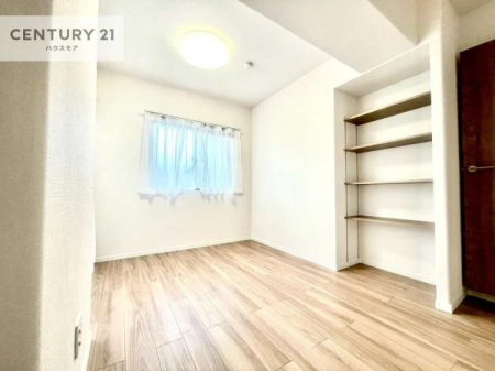 m@[Xy[XĂ܂IXbLڂ鎖ł܂ˁB
ƋI΂ȂVvȃfUCׁ̈AƋI΂Cɓ̋ԍ肪łłˁB