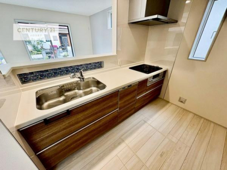 Lb`@lC̑ΖʎVXeLb`̗pĂ܂IƑ̃R~jP[VRƑ݌vłB
qlɂڂ͂̂ŊłˁB[͂܂I