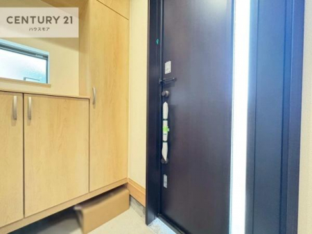 ց@V[Y{bNXtȂ̂ŁAւЕt|₷łI
XbLւŌ˂JuԁÂSnԂo}Ă܂B
