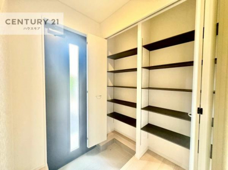 ց@V[Y{bNXtȂ̂ŁAւЕt|₷łI
XbLւŌ˂JuԁÂSnԂo}Ă܂B
