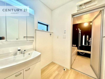 ʑEʏ@t̖邢ʎłICɓւłĐɕۂƂł܂IRނ̂łς̎dオǂȂ܂ˁI