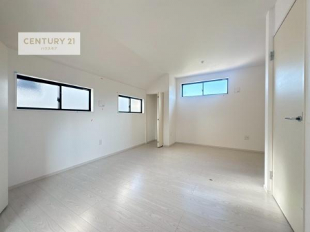 rOȊŐ@邭ʂ̗ǂłBuVvvɃfUCꂽBRx̂ŉƋ⃌CAEgłD݂̋Ԃnグ܂BxAnɂĂmFB