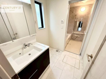 ʑEʏ@Oʋdl̐ʏ́AgȂ݂₷I͎[ɂȂĂ܂BhC[₨ϓЕt̂ŐʑXbLƌ邱Ƃo܂I