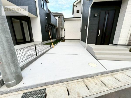 ԏ@ԃXy[X2䕪܂IZJhJ[͂AoCN⎩]ԂȂǂuꏊɍ܂B