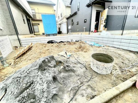 ԏ@ԃXy[X2䕪܂IZJhJ[͂AoCN⎩]ԂȂǂuꏊɍ܂B