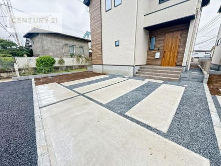 ԏ@ԃXy[X2䕪܂IZJhJ[͂AoCN⎩]ԂȂǂuꏊɍ܂B