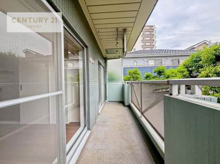 oRj[@zǍDȃoRj[łIꂽɂ͐nJIȎԂy߂܂B
