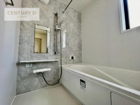 @Ƃ̂oX[IKȃoX^C܂I
1̔ƖĂfGȃN[[VԂɂȂ肻łˁB