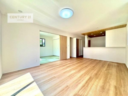 rO@؂ȉƑW܂邩炱LDKɂ͂肽B
qCɏ΂Ȃ瑖ĂpuLƂɂėǂvƎvuԂłB