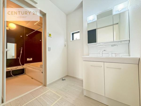 ʑEʏ@Oʋdl̐ʏ́AgȂ݂₷I͎[ɂȂĂ܂BhC[₨ϓЕt̂ŐʑXbLƌ邱Ƃo܂I