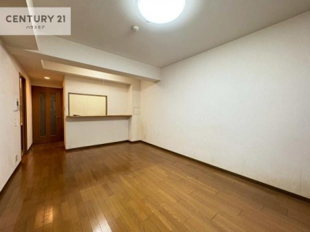 ���r���O�@�S�n�ǂ����r���O�͉Ƒ������R�ƏW�܂�܂��B�Ƒ��c�R�̎��Ԃ����������ł��B���Ƒ��ƁA����w�[���������Ԃ��߂��������ł��ˁB