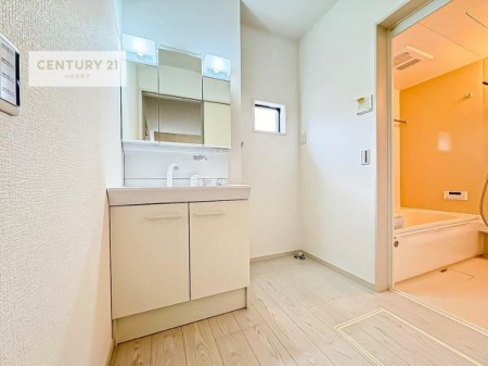 \z}()@t̖邢ʎłICɓւłĐɕۂƂł܂IRނ̂łς̎dオǂȂ܂ˁIidlj