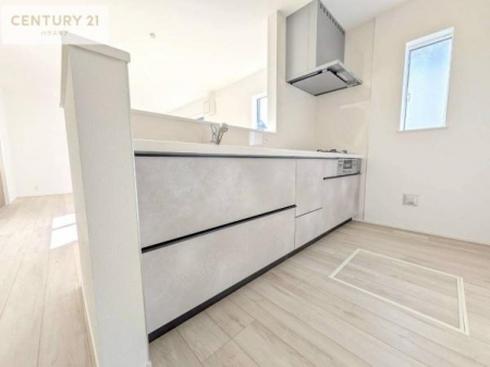 Lb`@Ƃ肠钲Xy[XōƂ₷KȃLb`łI
qlƈꏏɂَqy߂LXXy[XłByԂɂȂ肻łˁIy̔JÒz