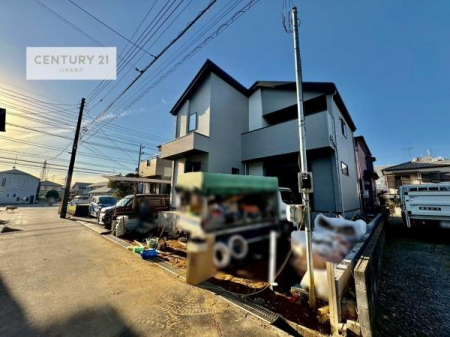 ԏ@ԃXy[X2䕪܂IZJhJ[͂AoCN⎩]ԂȂǂuꏊɍ܂B