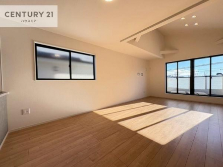 rO@傫ȑ炽Ղ̗z閾邢rOBĴ郊rOŉƑĉ났̎Ԃ߂܂B