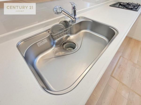 ���d�l�ʐ^(�L�b�`���j�@���C�h�ȃV���N�ł��ˁI�������˂ɂ������������₷���Ǝ����y�X�d�l�̃V�X�e���L�b�`���ł��I
�f�U�C�����Ƌ@�\�������˂��L�b�`���Ő�����������܂��ˁI�i���d�l�j