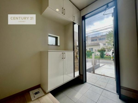 ց@V[Y{bNXtȂ̂ŁAւЕt|₷łI
XbLւŌ˂JuԁÂSnԂo}Ă܂B
