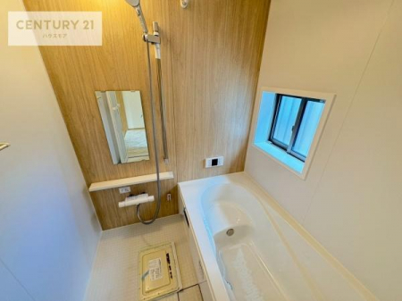 �����@������Ƃ����������̂���o�X���[���I���K�ȃo�X�^�C��������܂��I
1���̔�����������Ɩ����Ă����f�G�ȃ����N�[�[�V������ԂɂȂ肻���ł��ˁB