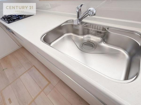 ���d�l�ʐ^(�L�b�`���j�@���C�h�ȃV���N�ł��ˁI�������˂ɂ������������₷���Ǝ����y�X�d�l�̃V�X�e���L�b�`���ł��I
�f�U�C�����Ƌ@�\�������˂��L�b�`���Ő�����������܂��ˁI�i���d�l�j