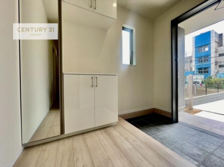 ց@V[Y{bNXtȂ̂ŁAւЕt|₷łI
XbLւŌ˂JuԁÂSnԂo}Ă܂B
