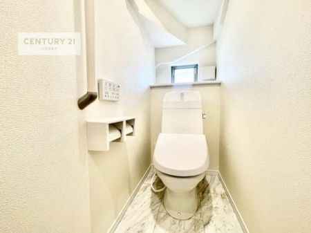 gC@1E2KɃgC܂I̖Zԑт҂ɂ݂łˁBƂ̂gCłꂪ₷łI