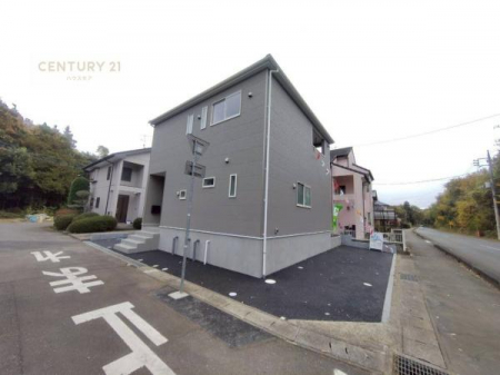 ���̑����n�@�O�ʓ��H��6.1���~10.7���I�z����ǍD�ȗ��n�ł��B
�Ԍɓ��ꂪ���ȕ������S�ł��ˁB