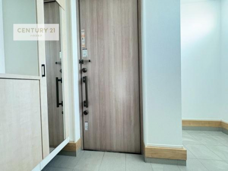 ���ց@�V���[�Y�{�b�N�X�t���Ȃ̂ŁA���ւ��Еt�����|�������₷���ł��I
�X�b�L���������ւŌ˂��J�����u�ԁA�������̂���S�n������Ԃ��o�}���Ă���܂��B

