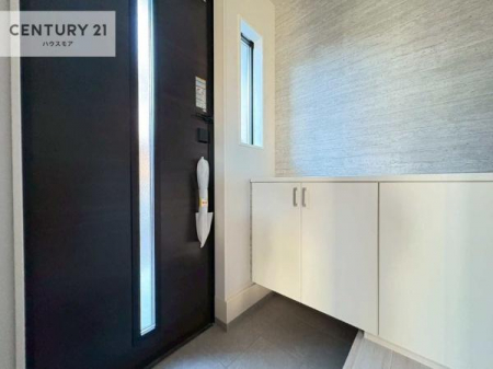 ���ց@�V���[�Y�{�b�N�X�t���Ȃ̂ŁA���ւ��Еt�����|�������₷���ł��I
�X�b�L���������ւŌ˂��J�����u�ԁA�������̂���S�n������Ԃ��o�}���Ă���܂��B