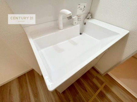 ���ʑ�E���ʏ��@�[�����ʑ�{�E���́A�������˂ɂ����̂ł�����ꂪ�y�X�I���������ۂĂ܂��I
�L���C�Ȑ��ʏ��Ŏ��������̃��`�x�[�V�������オ��܂��ˁI