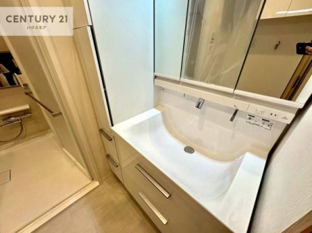 ���ʑ�E���ʏ��@�[�����ʑ�{�E���́A�������˂ɂ����̂ł�����ꂪ�y�X�I���������ۂĂ܂��I
�L���C�Ȑ��ʏ��Ŏ��������̃��`�x�[�V�������オ��܂��ˁI