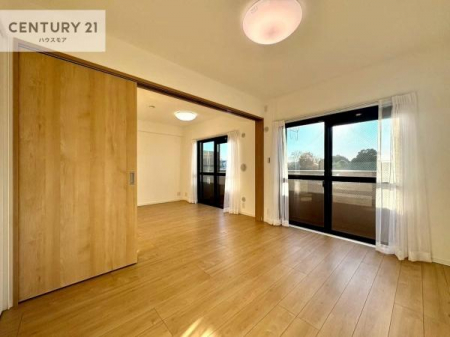 �m���@�o���R�j�[�ɖʂ��Ă���m���ł��B���邭�����肪����A���C����������ł��܂��I���N���āA�O�ɏo�Ĕw�L�т����[�ċz�����ǂ������}������邱�Ƃ��ł��܂��B