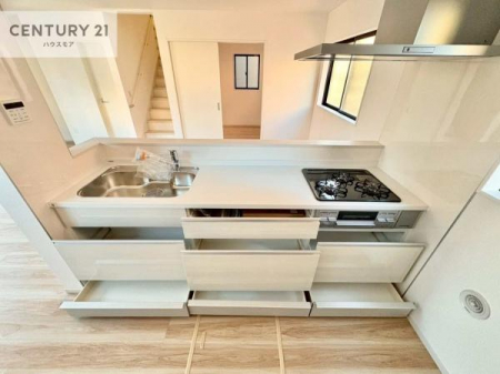 �L�b�`���@���[�X�y�[�X���L�x�ŁA�����X�y�[�X���X�b�L���ƕЕt���Ђ�`�����p�ł��܂��I
���K�ɍ�Ƃ��ł��܂��I�����̗���������܂��I