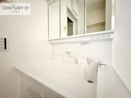 ���ʑ�E���ʏ��@�[�����ʑ�{�E���́A�������˂ɂ����̂ł�����ꂪ�y�X�I���������ۂĂ܂��I
�L���C�Ȑ��ʏ��Ŏ��������̃��`�x�[�V�������オ��܂��ˁI