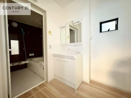 ���ʑ�E���ʏ��@�O�ʋ��d�l�̐��ʏ��́A�g�����Ȃ݂����₷������I���͎��[�ɂȂ��Ă��܂��B�h���C���[�₨���ϓ����Еt������̂Ő��ʑ������X�b�L���ƌ����邱�Ƃ��o���܂��I