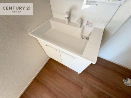 ���ʑ�E���ʏ��@�[�����ʑ�{�E���́A�������˂ɂ����̂ł�����ꂪ�y�X�I���������ۂĂ܂��I
�L���C�Ȑ��ʏ��Ŏ��������̃��`�x�[�V�������オ��܂��ˁI