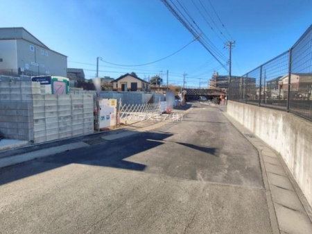 ���̑����n�@�O�ʓ��H��5.7���I�z����ǍD�ȗ��n�ł��B
�Ԍɓ��ꂪ���ȕ������S�ł��ˁB