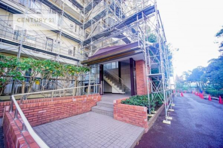 �G���g�����X�@��؂Ȃ��q�l�����o�}������G���g�����X�B�L�X���Ă��ĊJ����������܂��ˁI
�z��������ǂ��S�n�̗ǂ���Ԃł��B