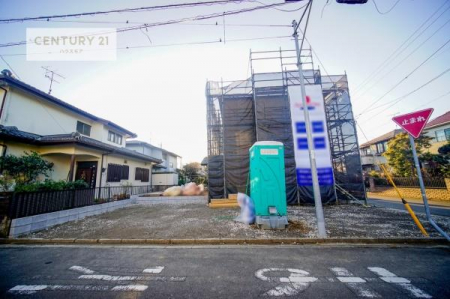 ���ԏ�@���ԃX�y�[�X��4�䕪����܂��I�Z�J���h�J�[�͂������A�o�C�N�⎩�]�ԂȂǂ��u���ꏊ�ɍ���܂���B