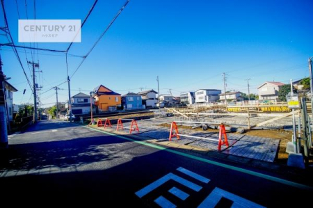 ���ԏ�@���ԃX�y�[�X��2�䕪����܂��I�Z�J���h�J�[�͂������A�o�C�N�⎩�]�ԂȂǂ��u���ꏊ�ɍ���܂���B