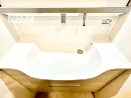 ���ʑ�E���ʏ��@�[�����ʑ�{�E���́A�������˂ɂ����̂ł�����ꂪ�y�X�I���������ۂĂ܂��I
�L���C�Ȑ��ʏ��Ŏ��������̃��`�x�[�V�������オ��܂��ˁI