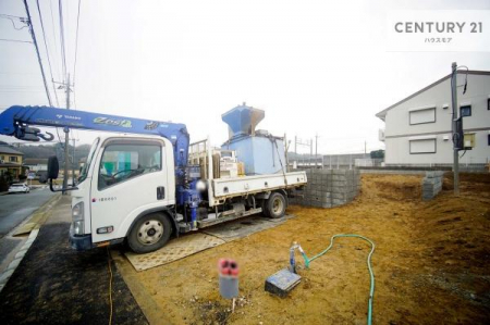 ���ԏ�@���ԃX�y�[�X��2�䕪����܂��I�Z�J���h�J�[�͂������A�o�C�N�⎩�]�ԂȂǂ��u���ꏊ�ɍ���܂���B