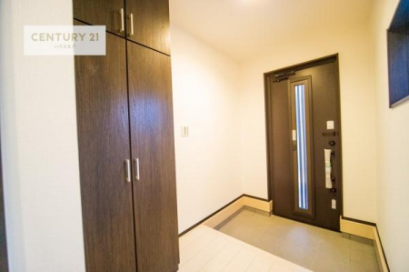 ���ց@�V���[�Y�{�b�N�X�t���Ȃ̂ŁA���ւ��Еt�����|�������₷���ł��I
�X�b�L���������ւŌ˂��J�����u�ԁA�������̂���S�n������Ԃ��o�}���Ă���܂��B