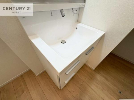 ���ʑ�E���ʏ��@�[�����ʑ�{�E���́A�������˂ɂ����̂ł�����ꂪ�y�X�I���������ۂĂ܂��I
�L���C�Ȑ��ʏ��Ŏ��������̃��`�x�[�V�������オ��܂��ˁI