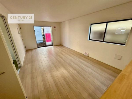 ���r���O�@�L�X�_�C�j���O�X�y�[�X�I������肨�H���B�΂��������y�������Ԃ��߂����܂��B���X�̔���������܂��I