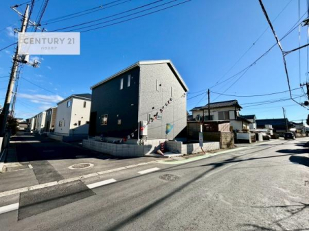 ���̑����n�@�O�ʓ��H5.7���~4.5���I�z����ǍD�ȗ��n�ł��B
�Ԍɓ��ꂪ���ȕ������S�ł��ˁB