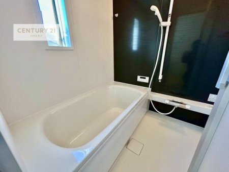 �����@�������������l�̕��͋C�̃o�X���[���́A�����o�Ă��ăo�X�^�C�����[���I
���d���撣���Ă��邲�J���ɂ��D�݂̓����̓����܂����āA�y����ł݂Ă͂������ł��傤���H