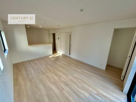 ���r���O�@�S�n�ǂ����r���O�͉Ƒ������R�ƏW�܂�܂��B�Ƒ��c�R�̎��Ԃ����������ł��B���Ƒ��ƁA����w�[���������Ԃ��߂��������ł��ˁB