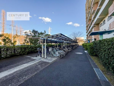 ���̑����p���@���p�����E���]�Ԓu����ł��B
���]�Ԃ�����΍s���͈͂��L���肨�o�����֗��ł��I�󂫏󋵂Ɋւ��Ă͂��C�y�ɂ��₢���킹���������I